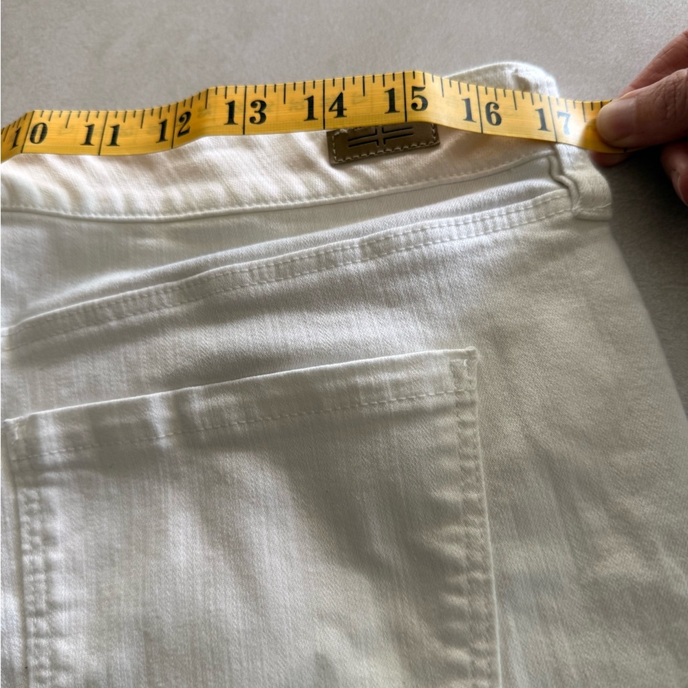 NWT Liverpool White Jean Shorts - Picture 7 of 9